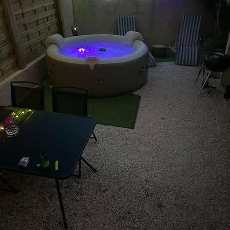 Saint-Victoret Joli T2 Avec Jacuzziヴィラ エクステリア 写真